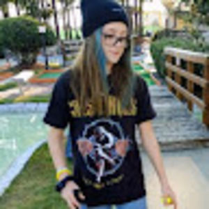 Meet your Posher, Madelyn